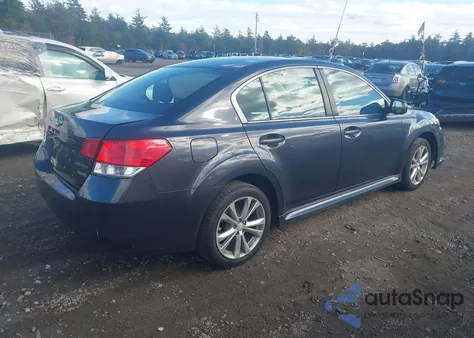 2013 Subaru Legacy 2.5I Premium из США, поврежденный, VIN 4S3BMBC66D3048017